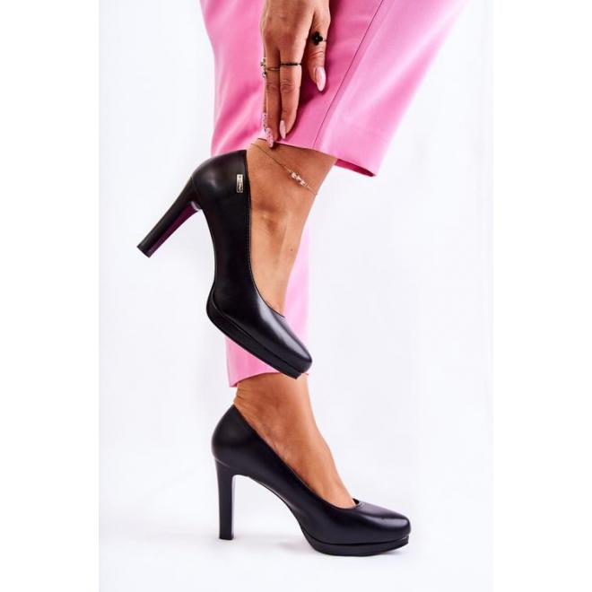 Fekete színű körömcipő, hölgyeknek