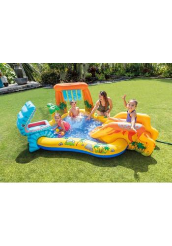 Vízi játszótér gyerekeknek látnivalókkal