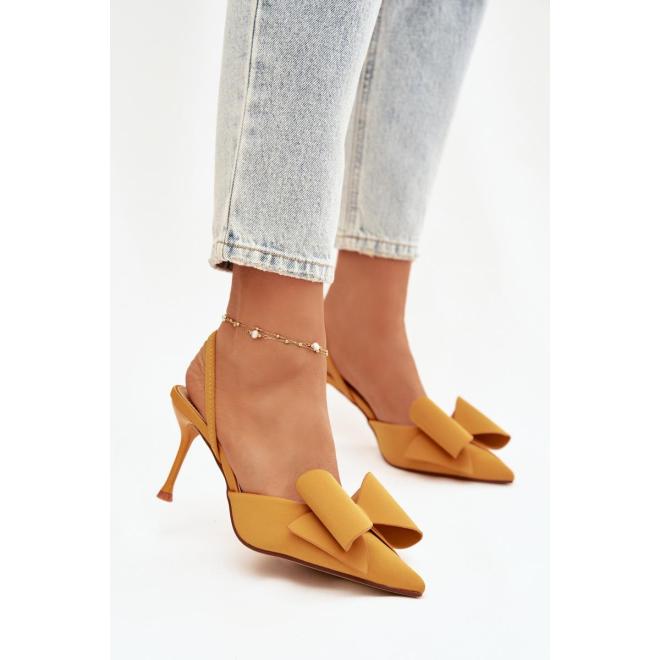Sárga női magassarkú masnival